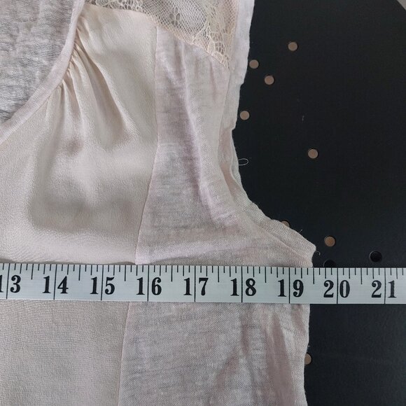 Aritzia Babaton Line & Silk Pale Pink Sleeveless Top - Picture 9 of 10